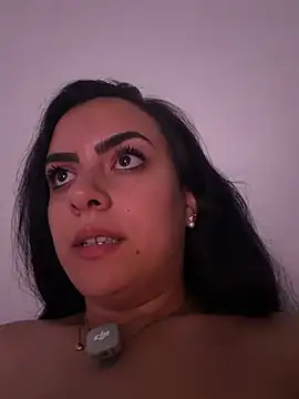 Elyza_Ibarra's Live XXX Chat
