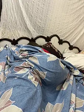 Romantic_couple69 Шоу с уебкамера