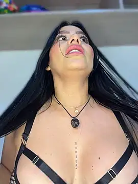Miah_gomez_ Adlı Modelin Canlı XXX Sohbeti