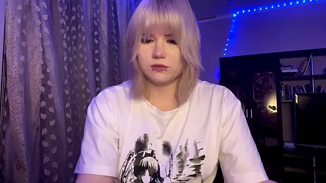 HelloKinki Adlı Modelin Canlı XXX Sohbeti