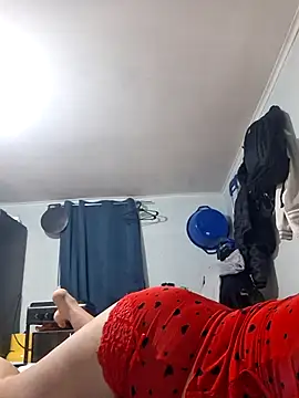 samy_tai Show in webcam