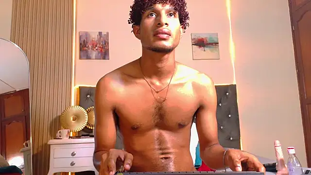 Chat XXX en directo de Alex_Bloom