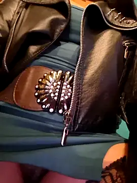 XXX chat uživo modela keny__a