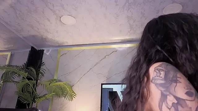 Princess_Violett's Live XXX Chat