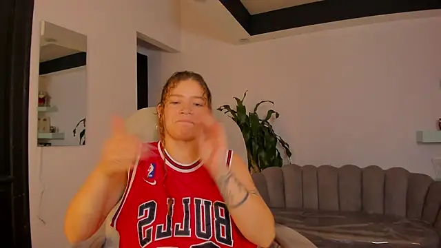 צ'אט XXX בשידור חי של AphroditeSweett