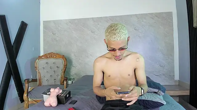 Camilo_Contreras 라이브 XXX 채팅