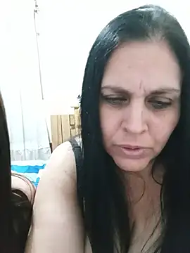 Chatroom XXX en direct de CRUELLAXX