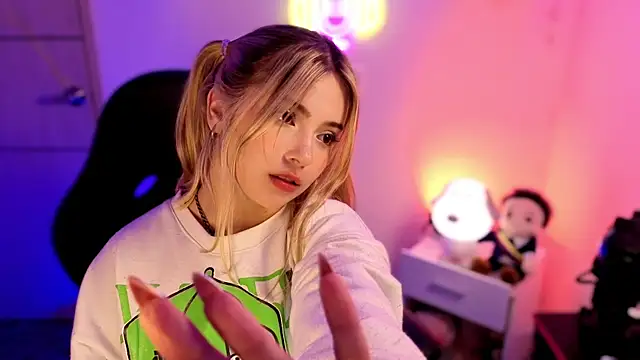 EmilyMiller_のライブXXXチャット