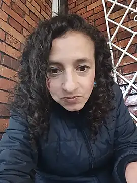 AriannaRussell_ Adlı Modelin Canlı XXX Sohbeti