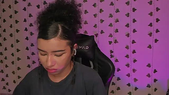 Chat XXX en directo de Liaaa_1