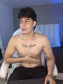 MaxCruz_ XXX чат на живо