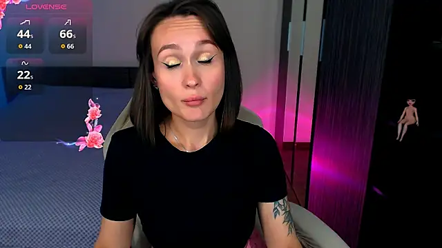 Chat +18 de Mel_Lovell__ ao vivo