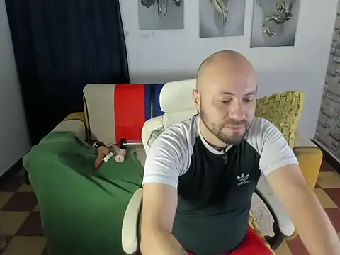 mike_lovers_ Шоу с уебкамера