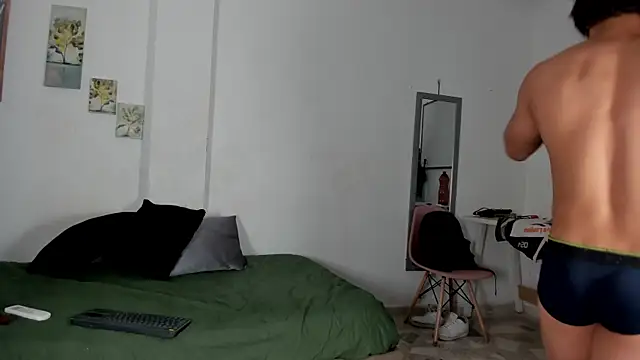 Show modela Zackcito na web-kameri
