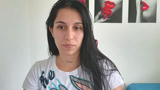 Chatroom XXX en direct de tammyandrade_