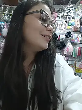 Vale_Saenzz's Live XXX Chat