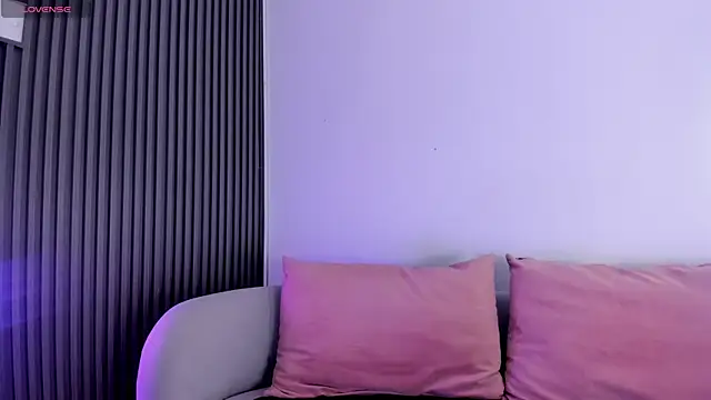 tamara_kisses live XXX chat