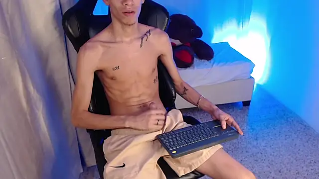 YorYo_hot Webcamshow