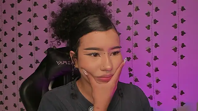 Liaaa_1 Chat XXX in diretta