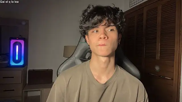 Онлайн чат XXX OopsAgain_