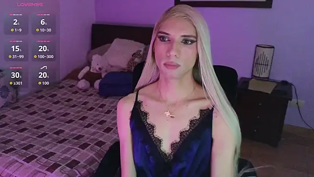 mirandahabach333 live XXX chat