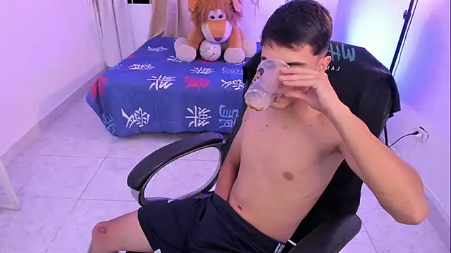 Aron_Boyy's Live XXX Chat