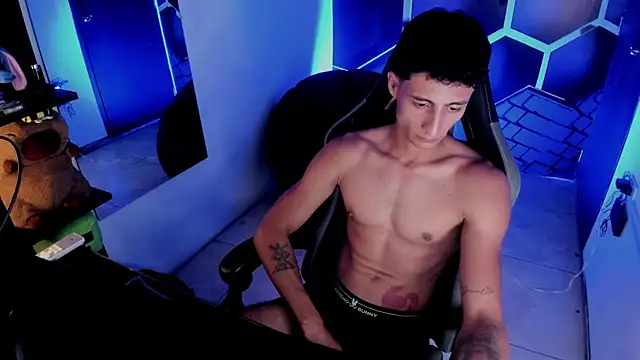 MaxiimoRomano_ Chat XXX in diretta