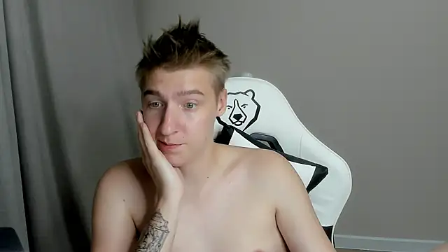 MrSexyCum4U Шоу с уебкамера
