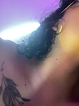 EMILYY_FOXY Live XXX-Chat