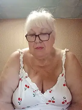 Alexia64231 Show in webcam