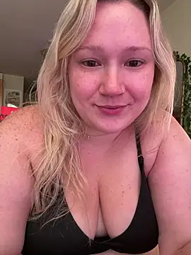 Chat XXX en directo de PiggyRose