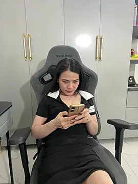 Llabi2k 现场XXX聊天
