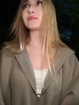 Živý XXX chat MarlboroWeb