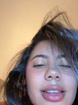 Aryrosee 라이브 XXX 채팅