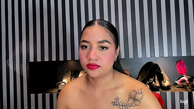 Chat XXX en directo de MiaWolton