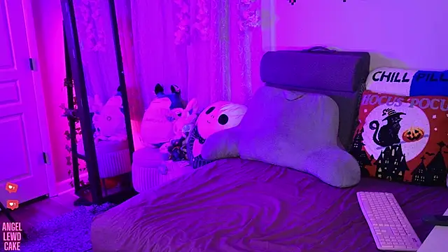 Živý XXX chat Angel-Lewd-Cake