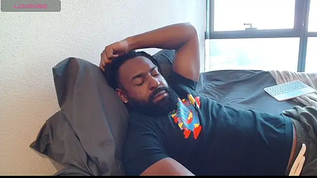 blackmuscless live XXX chat
