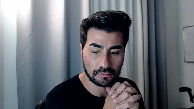 ThomassBrooks Chat XXX live