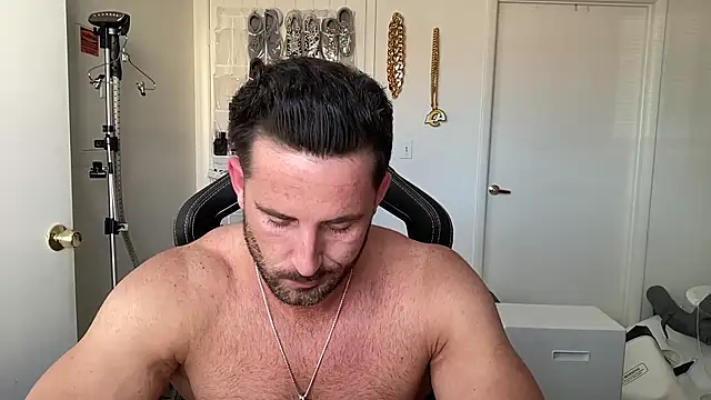 brettmycles28 Adlı Modelin Canlı XXX Sohbeti
