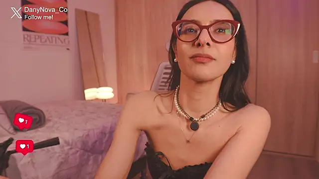 DanyNova_Co's Live XXX Chat