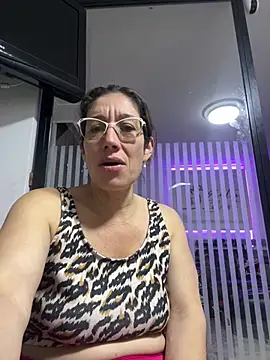 kaylaMinov_ Show Webcam
