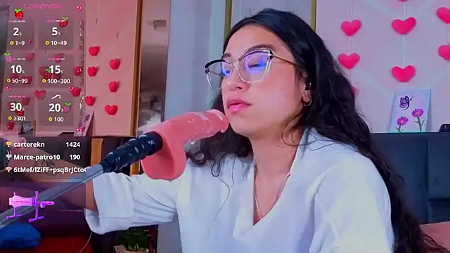 Chat XXX en directo de MadyJackson