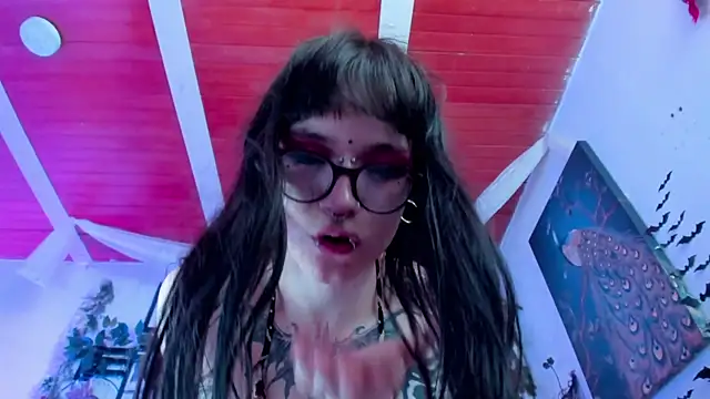 Онлайн чат XXX bathory_vamps