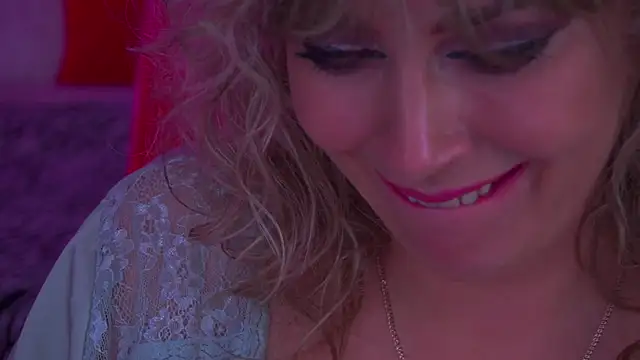 CandyLadyyy's Live XXX Chat