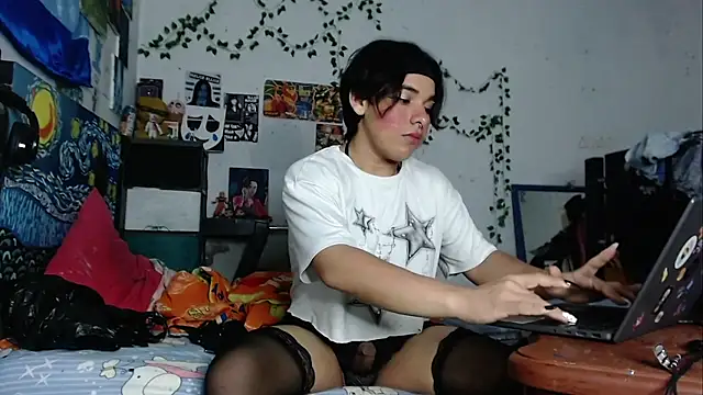 Chat +18 de Tiff_-Styles ao vivo