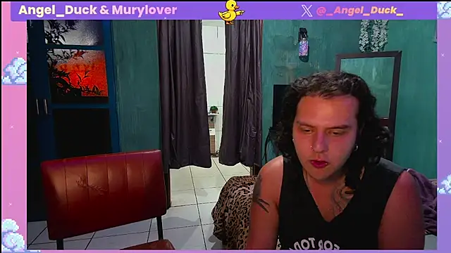 Chat +18 de Angel_Duck ao vivo