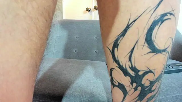 Chat +18 de Alexx_val ao vivo