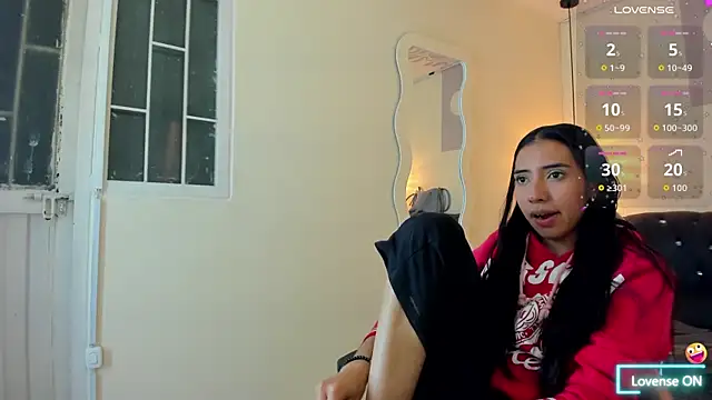 Chatroom XXX en direct de Nicole_jade