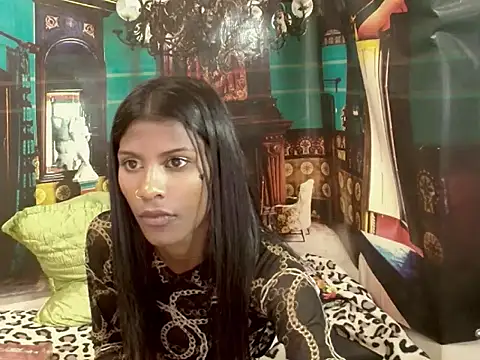Chat XXX en directo de IndianSilkySpice