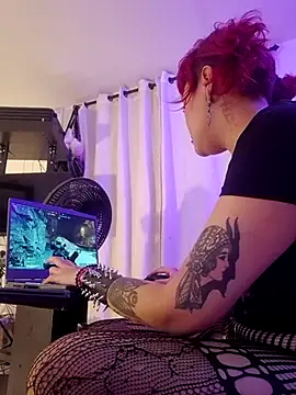 Czat XXX na żywo – Sarah-Stoner
